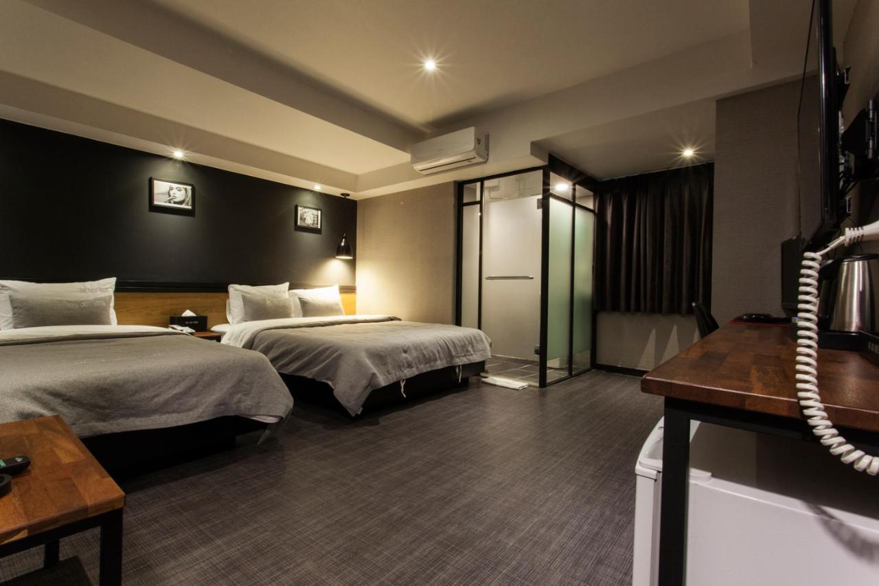 The Last Hotel Nampo Busan Buitenkant foto