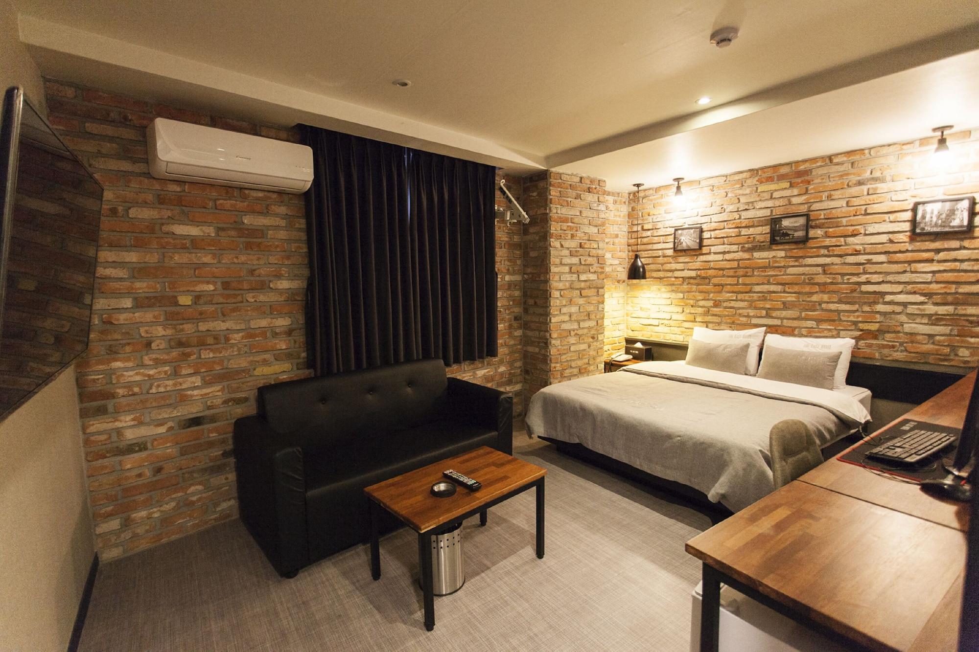 The Last Hotel Nampo Busan Buitenkant foto