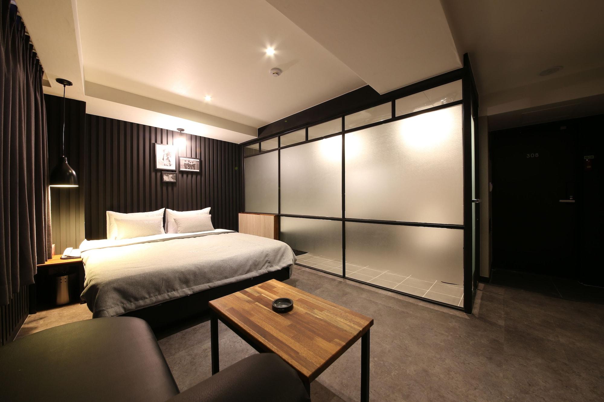 The Last Hotel Nampo Busan Buitenkant foto