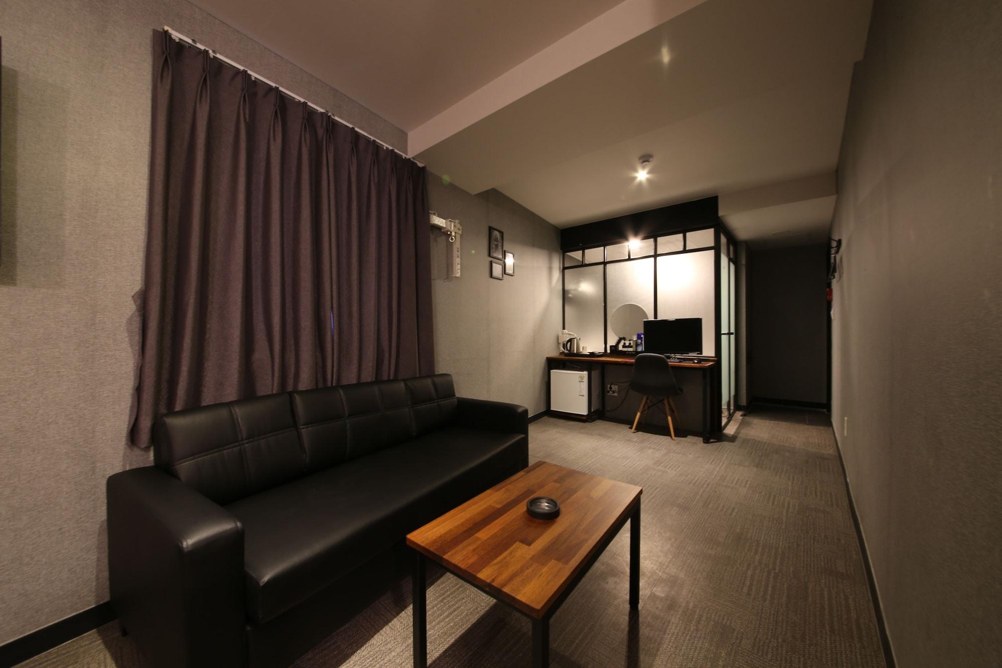 The Last Hotel Nampo Busan Buitenkant foto