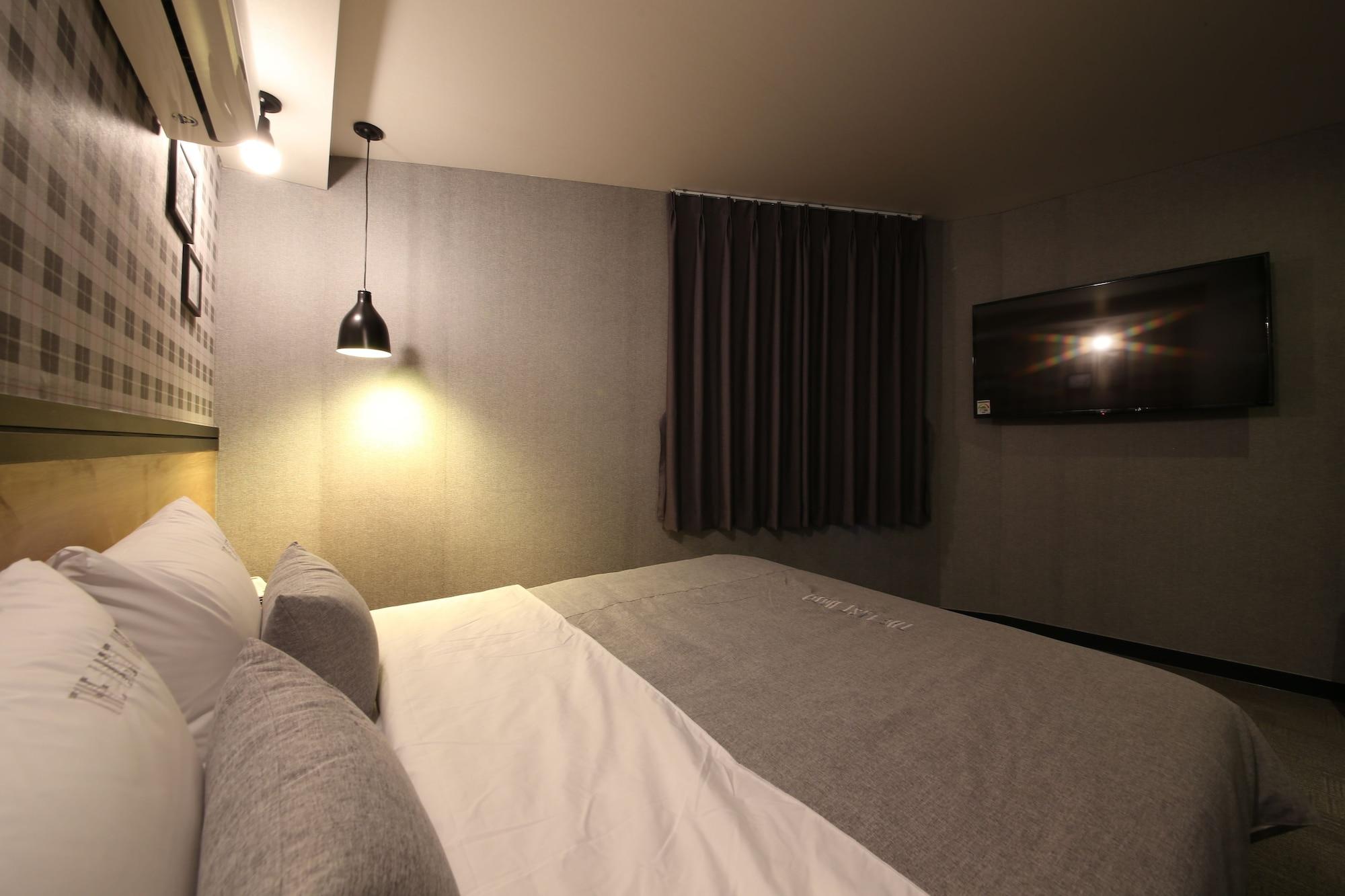 The Last Hotel Nampo Busan Buitenkant foto